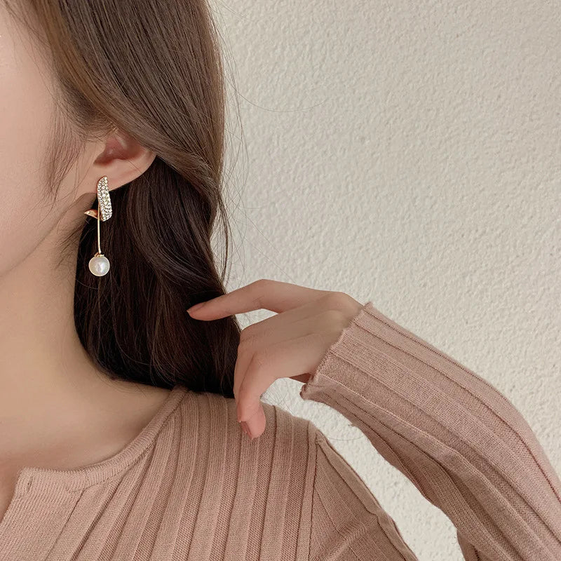 Glamorous Pearl Tassel Earrings