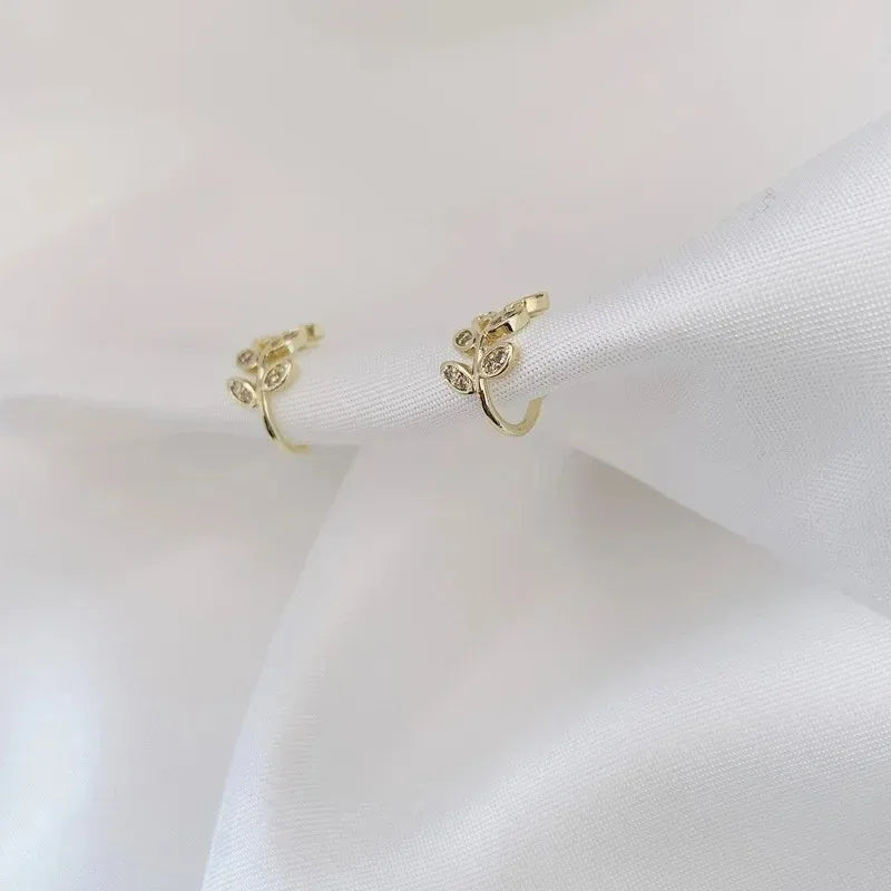 Metal Leaf Ear Cuff – Stylish Non-Pierced Earrings