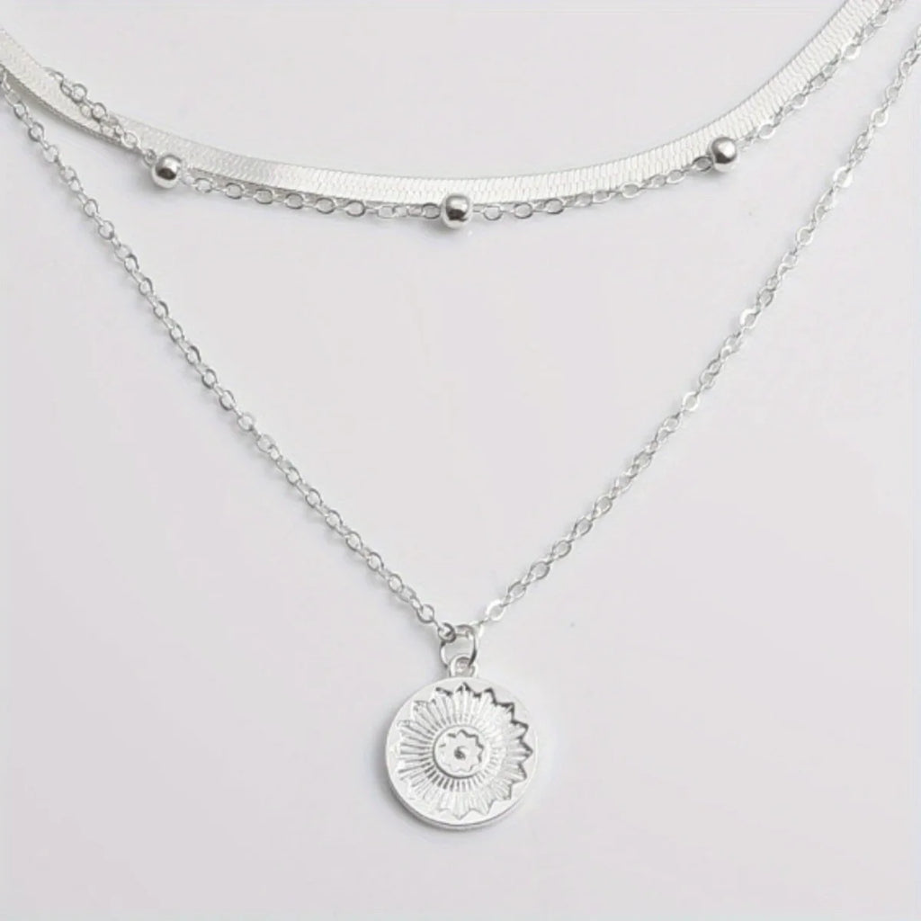 Bold design silver chain collar with three layers - luxury