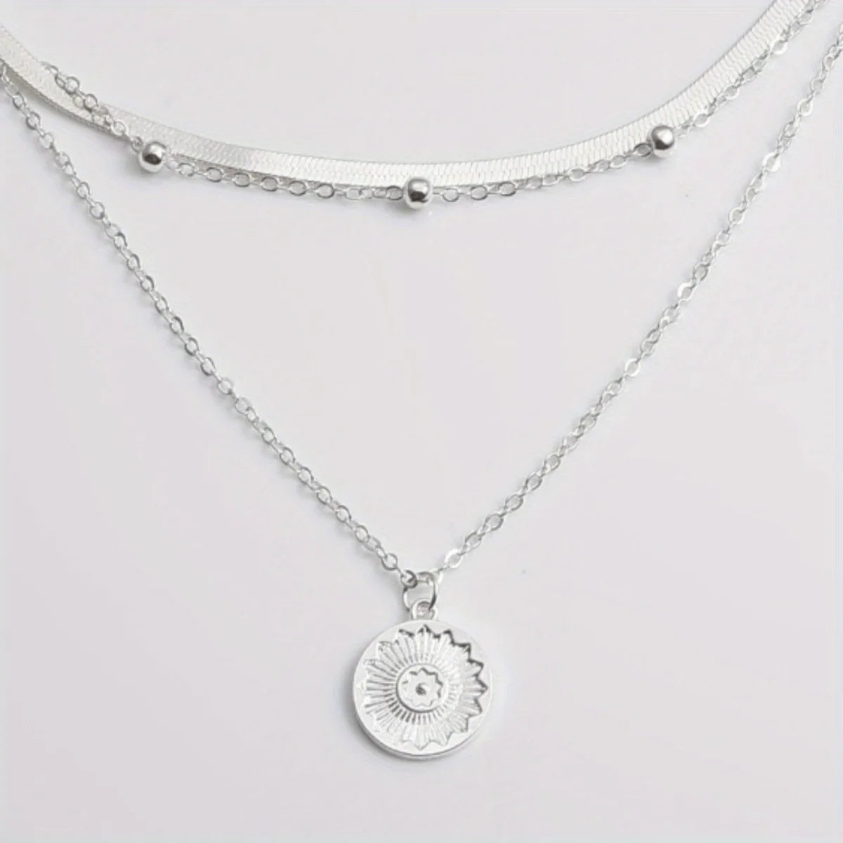 Bold design silver chain collar with three layers - luxury