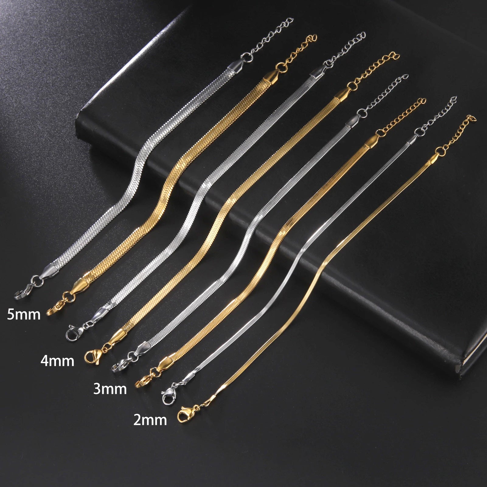 Elegant Gold Chain Bracelet – Timeless Stainless Steel Jewelry