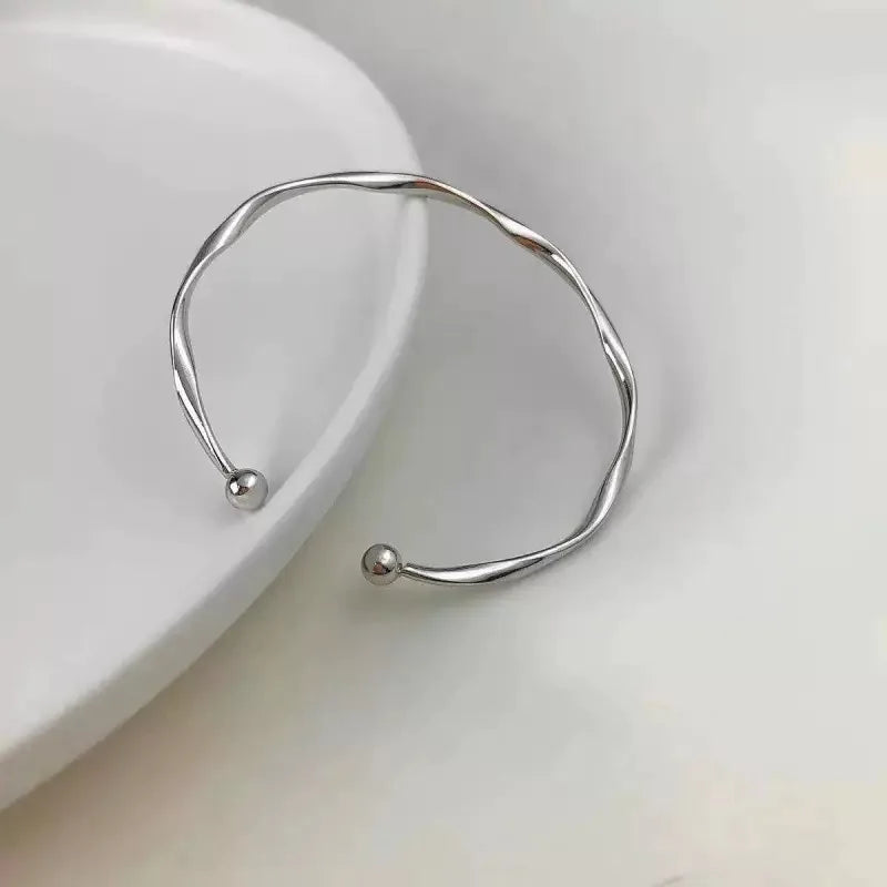 New Unique Creative Fashion Design Style, FASHION bracelet and luxurious