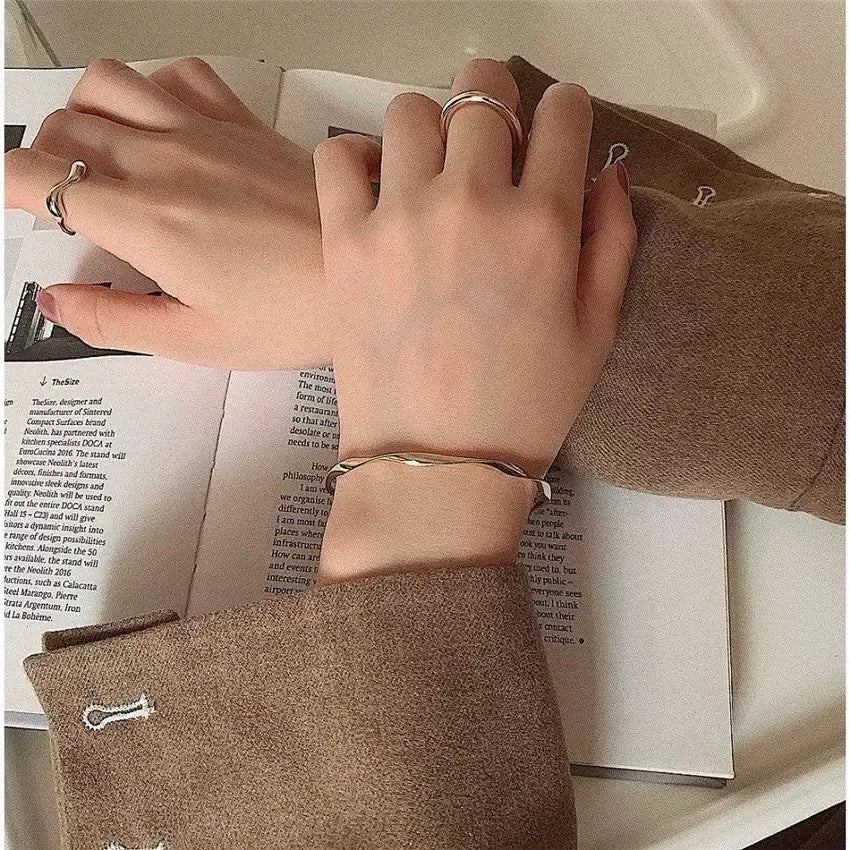New Unique Creative Fashion Design Style, FASHION bracelet and luxurious