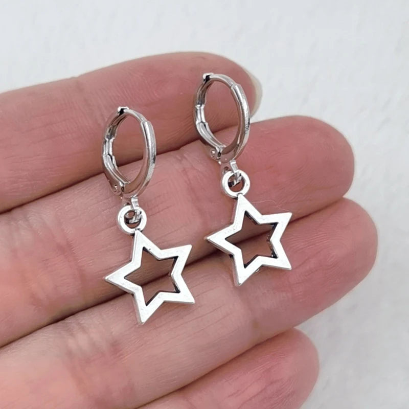 Brincos Mini Hoop Estrelados – Joias de Férias Femininas na Moda
