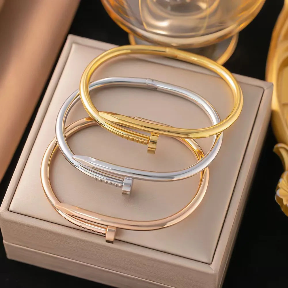 Women’s Nail Design Bracelet – Chic Stainless Steel Accessory