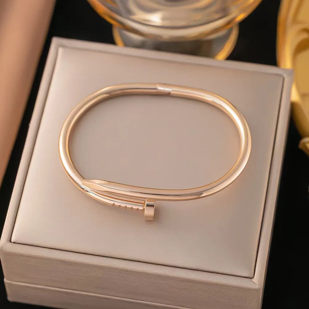 Women’s Nail Design Bracelet – Chic Stainless Steel Accessory