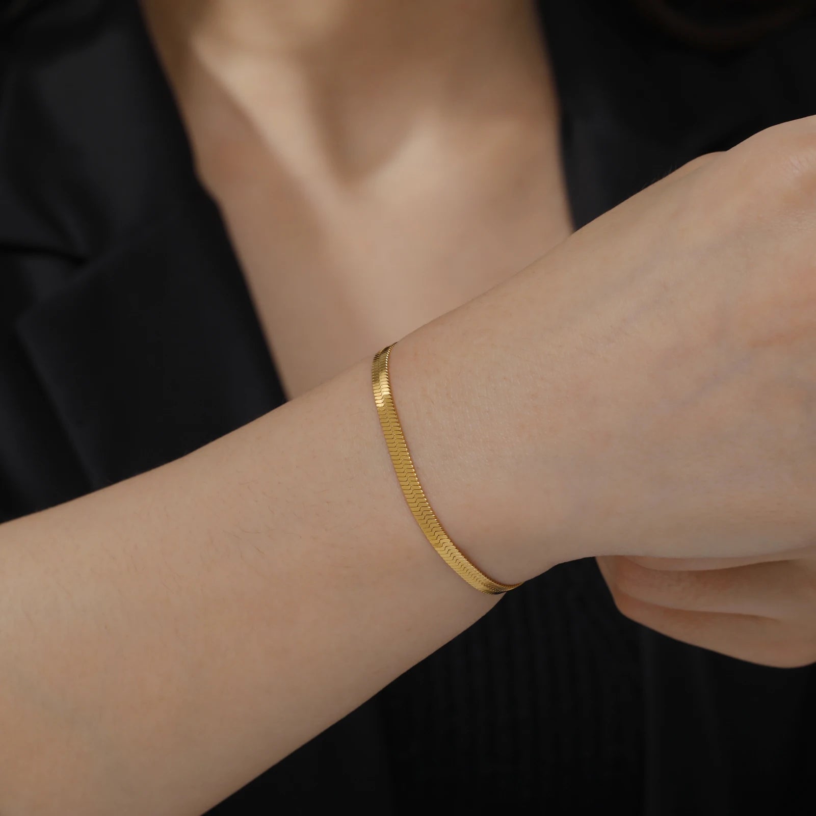 Elegant Gold Chain Bracelet – Timeless Stainless Steel Jewelry